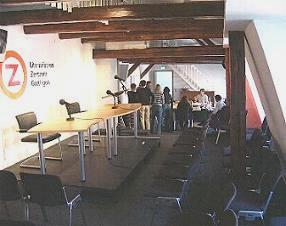 literarisches_zentrum01.JPG (14080 Byte)