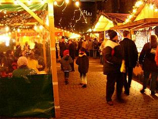 weihnachtsmarkt03_02.jpg (21650 Byte)