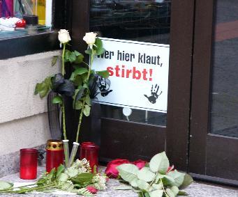 sartire01.JPG (21178 Byte)