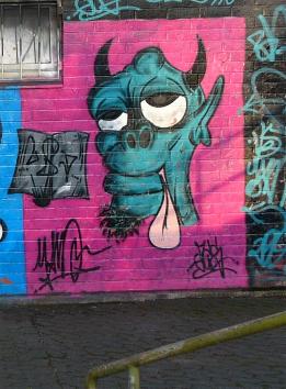 graffiti05_01.JPG (23513 Byte)