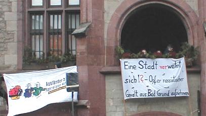 fluecht_alt_rathaus.jpg (18495 Byte)